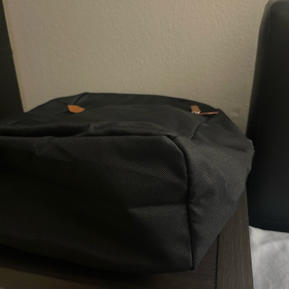 Backpack - Picture 10 of 11